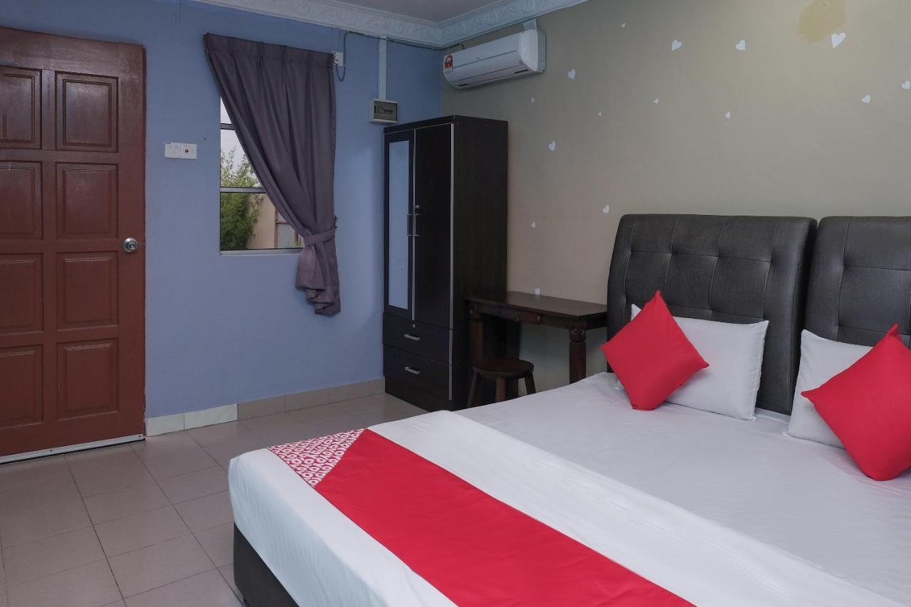 Oyo 90015 Indah Chalet Kuala Rompin Exterior photo
